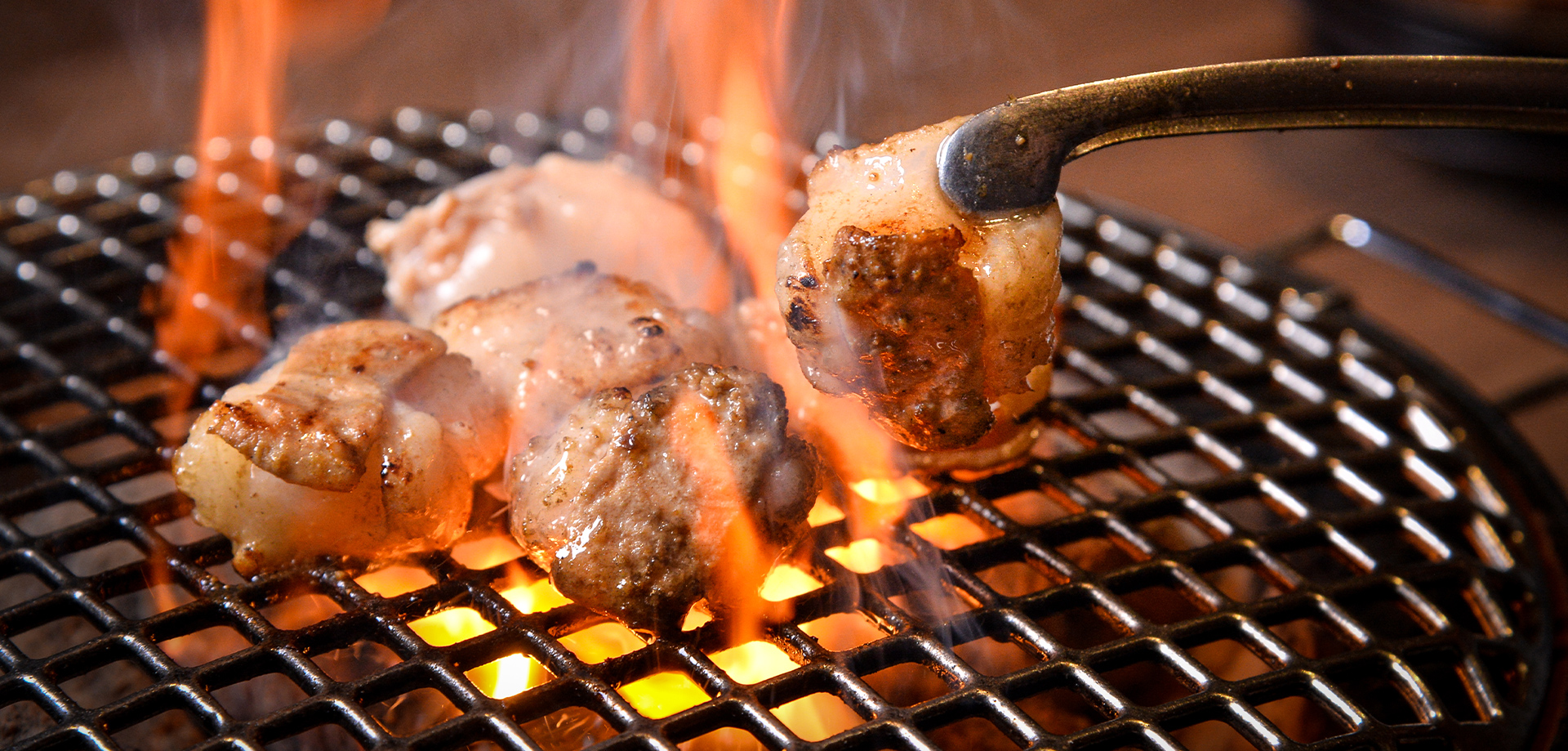 ホーム 炭火焼肉大蔵 福井県福井市にある炭火焼肉大蔵のホームページです